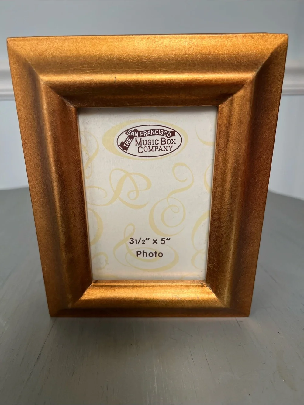 Vintage music box photo frame. The San Francisco Music Box Co. 3 1/2 x 5“